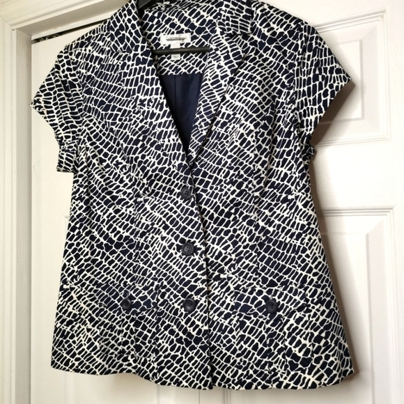 Short sleeve blazer - Picture 1 of 12